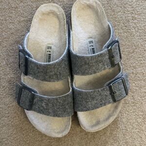 Birkenstock fuzzy inside- worn once